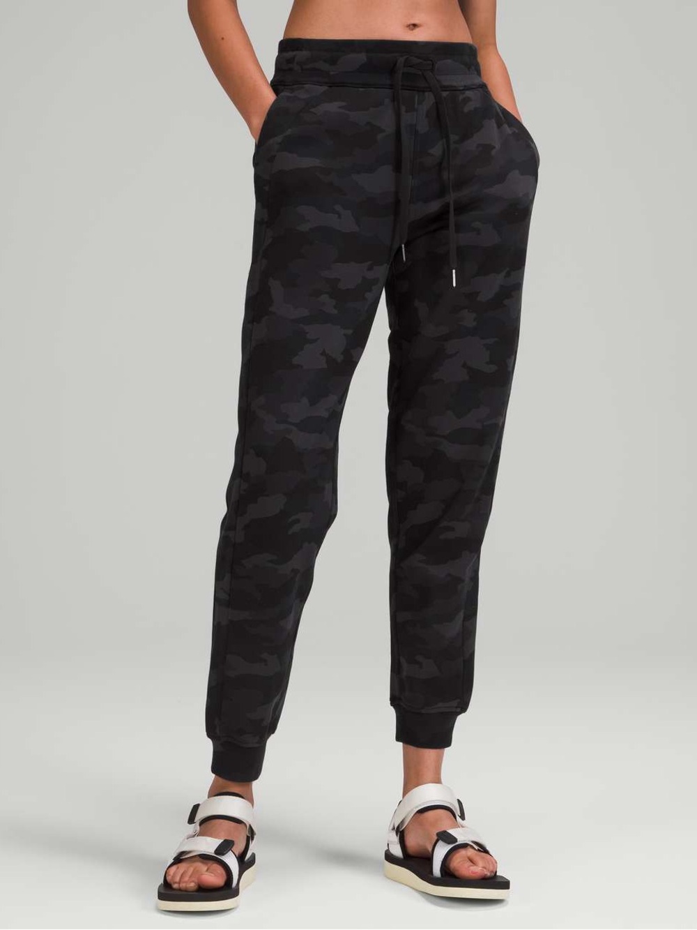 Lululemon Scuba High rise jogger
